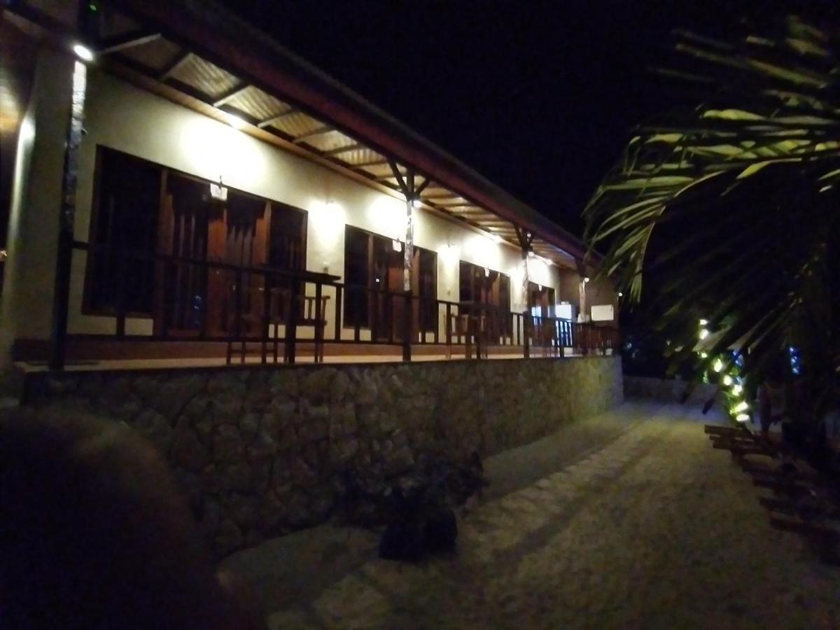 Double'A Beach House Lembongan Exteriör bild